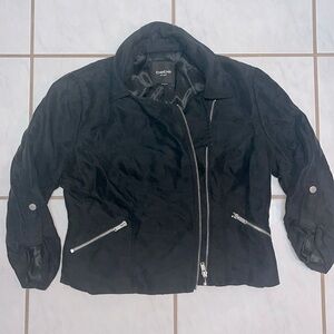 Like new! Vintage Bebe crop jacket.